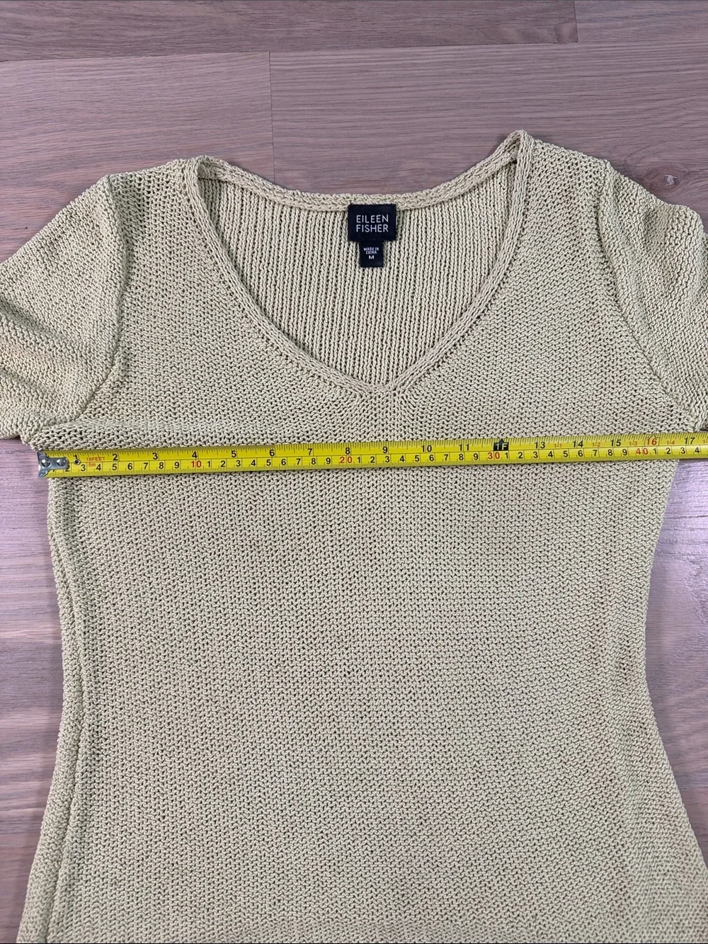 EILEEN FISHER 100% Silk V-Neck Knit Sweater Sage Green Gold Medium